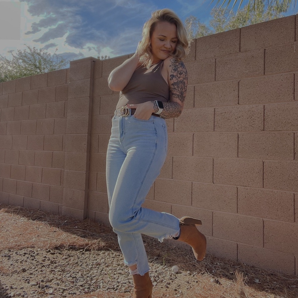 Meet your Posher, Sydnie